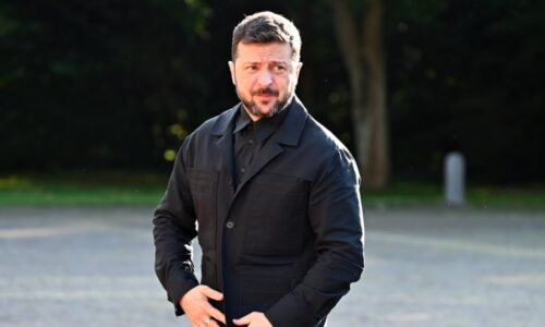 A ať si Zelenskyj vezme oblek, měl žádat Bílý dům Ukrajince. Udělá tentokrát na Trumpa dojem?