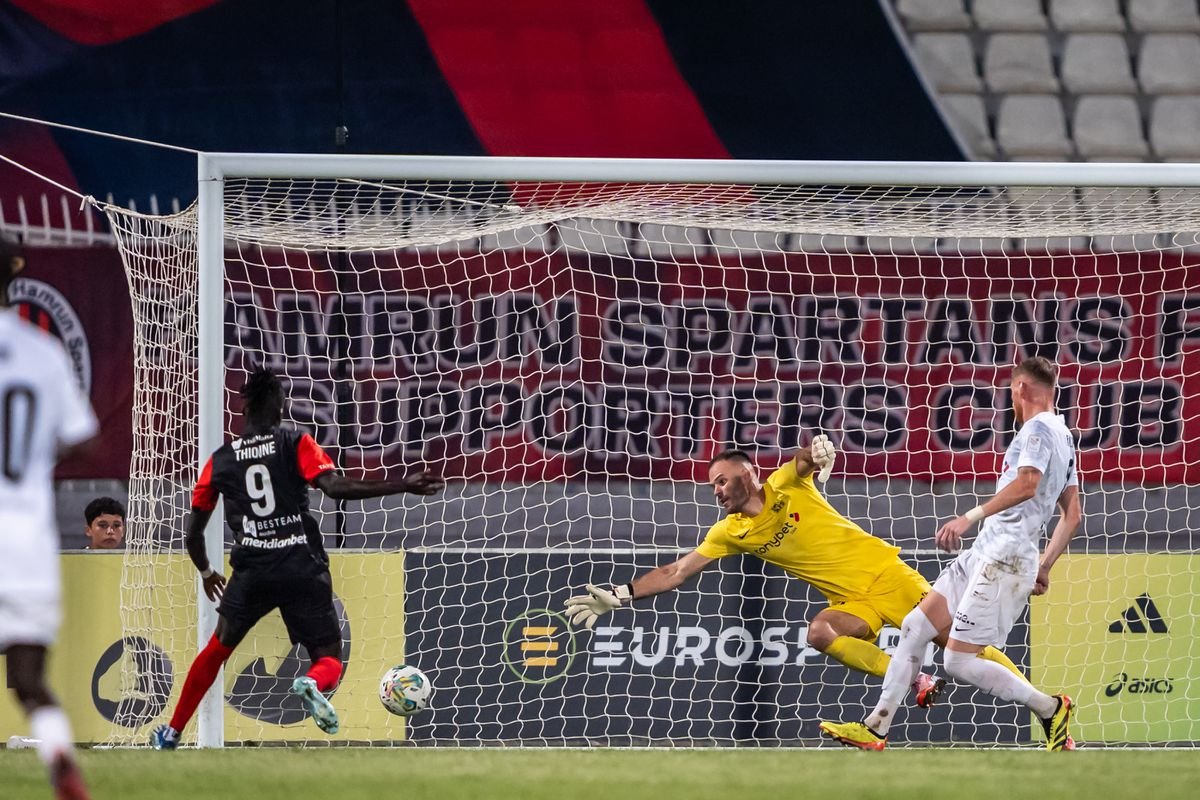 Do hlavnej fázy postúpil aj maltský klub! Ďalej aj Crystal Palace, končí Világyho sen Do hlavnej fázy postúpil aj maltský klub! Ďalej aj Crystal Palace, končí Világyho sen