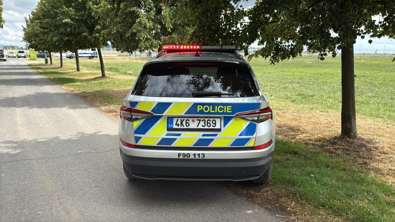 Mladý motorkář narazil na Karvinsku do značky. První pomoc mu poskytli svědci, přesto zemřel Mladý motorkář narazil na Karvinsku do značky. První pomoc mu poskytli svědci, přesto zemřel