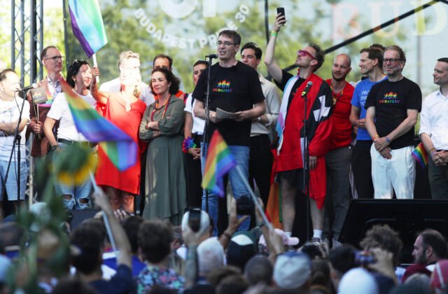 514462_hungary_pride_march_17784-640x420.jpg Primátora Budapešti vypočúvala polícia pre spoluorganizovanie Dúhového pochodu
