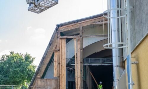 Petržalka spustila rekonštrukciu športovej haly pri Draždiaku, hotová má byť v júli 2026