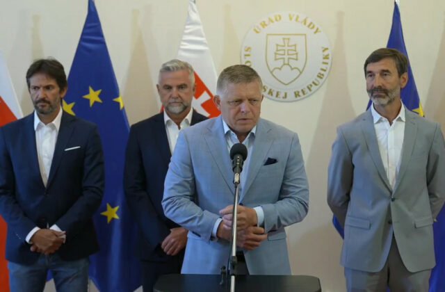 534851_snimka-obrazovky-2025-08-15-124128-640x420.jpg Slovenská opozícia je súčasťou „majdanizácie“ sveta, podľa Fica chce konflikt a rozvrátiť štát – VIDEO