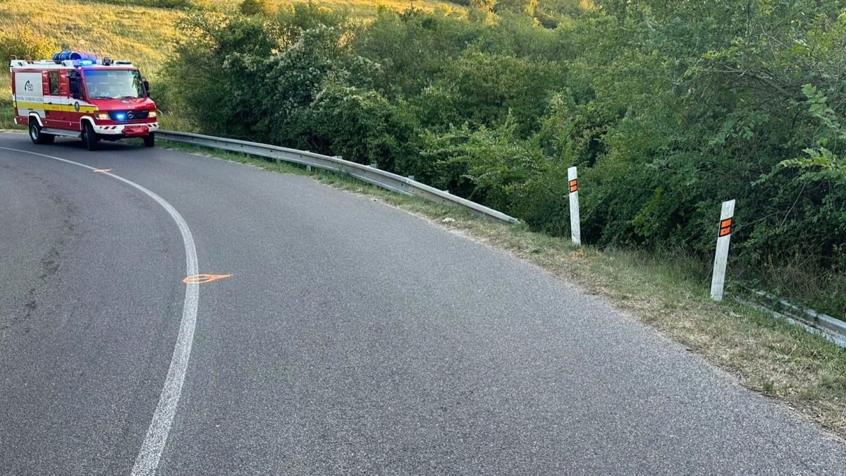 V okrese Nové Zámky zahynul motocyklista (†56). V okrese Nové Zámky zahynul motocyklista (†56).