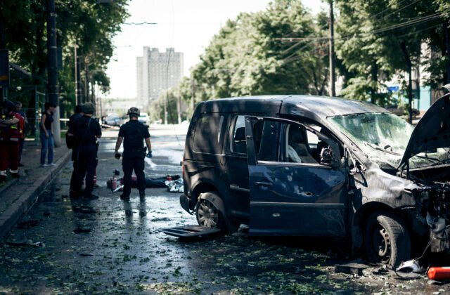 546789_russia_ukraine_war_42720-640x420.jpg Ruské útoky na Ukrajine zabili 2 civilistov a ďalších 33 zranili