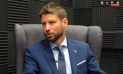 Šimečka nemá žiadny osobný problém s kolegami z hnutia Slovensko, ale vláda s Matovičom nie je stabilná – VIDEO