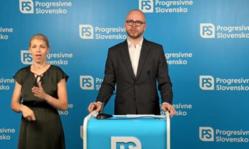 Opozícia kritizuje Fica za obranu Kotlára, minister zdravotníctva podľa Dvořáka len tichučko šúcha nohami