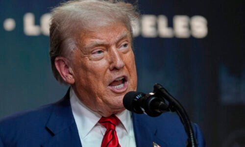 562271_trump_27737-1-640x420.jpg Trump vraj stále pracuje na schôdzke Putin – Zelenskyj