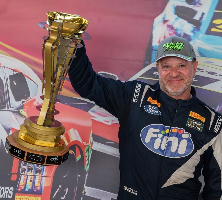 Šampiónom na prvý pokus. Nestarnúci Rubens Barrichello si vybojoval titul