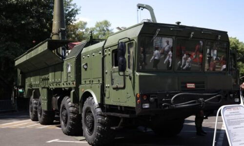 Rusko hrozí raketami: Opouští moratorium na jejich rozmisťování. Tvrdí, že za to může Západ