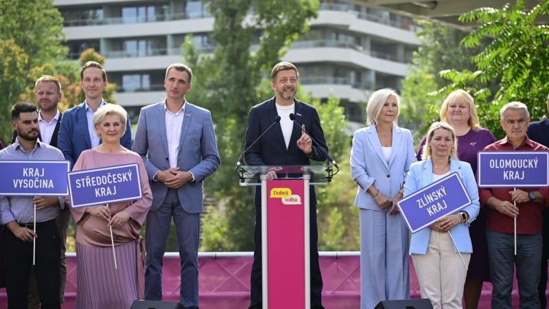 STAN má ambici nahradit v čele vlády ODS, říká Rakušan. Po volbách vidí tři scénáře vývoje STAN má ambici nahradit v čele vlády ODS, říká Rakušan. Po volbách vidí tři scénáře vývoje