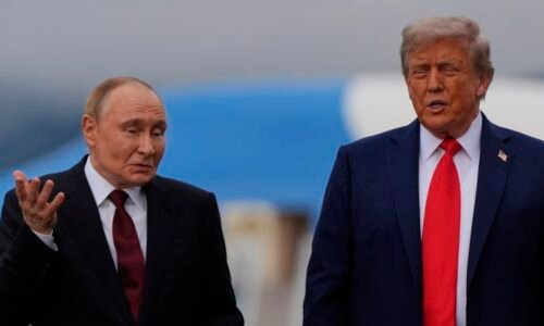 Trumpovi úředníci zapomněli v hotelu dokument o setkání s Putinem. Mluví se o neschopnosti