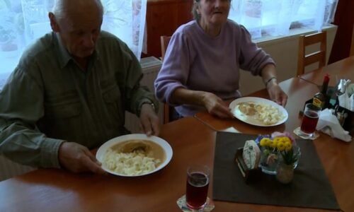 MAPA: Obědy do stovky mají v Lípě i Návsí. Najdete tam české klasiky, lidé si to chválí