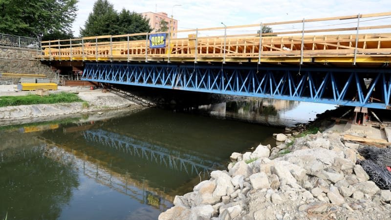 Důležitá stavba mostu: Opava bude komplet průjezdná daleko dříve, než bylo v plánu Důležitá stavba mostu: Opava bude komplet průjezdná daleko dříve, než bylo v plánu