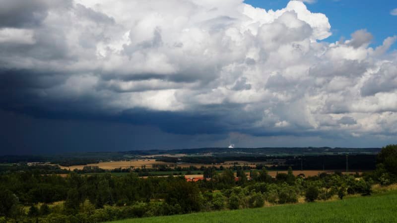 Sledujte RADAR: Česko má před sebou deštivé dny. Teploty přesto ještě vyskočí nad 30 °C Sledujte RADAR: Česko má před sebou deštivé dny. Teploty přesto ještě vyskočí nad 30 °C