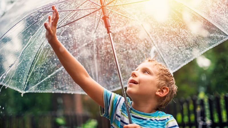 RADAR: Česko čekají intenzivní srážky a bouřky, blíží se však „tropický“ zlom. Jak bude u vás? RADAR: Česko čekají intenzivní srážky a bouřky, blíží se však „tropický“ zlom. Jak bude u vás?