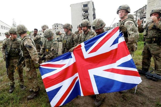 Britské ministerstvo obrany čaká na prímerie, aby mohlo vyslať vojakov na Ukrajinu Britské ministerstvo obrany čaká na prímerie, aby mohlo vyslať vojakov na Ukrajinu