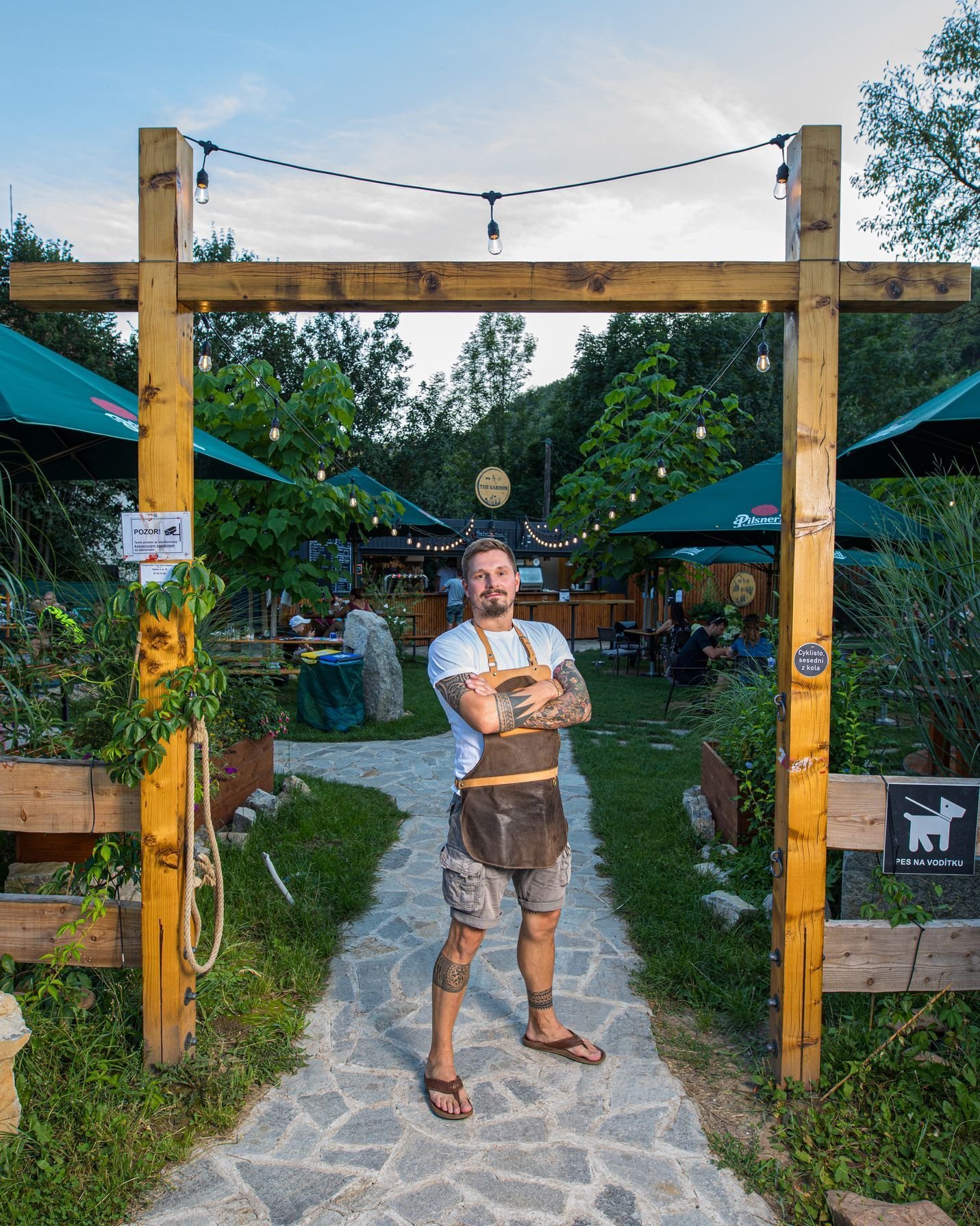 Fantastická štvorka a sladká bodka. Bistro so záhradou má atmosféru, čo sa nedá kúpiť. Fantastická štvorka a sladká bodka. Bistro so záhradou má atmosféru, čo sa nedá kúpiť.