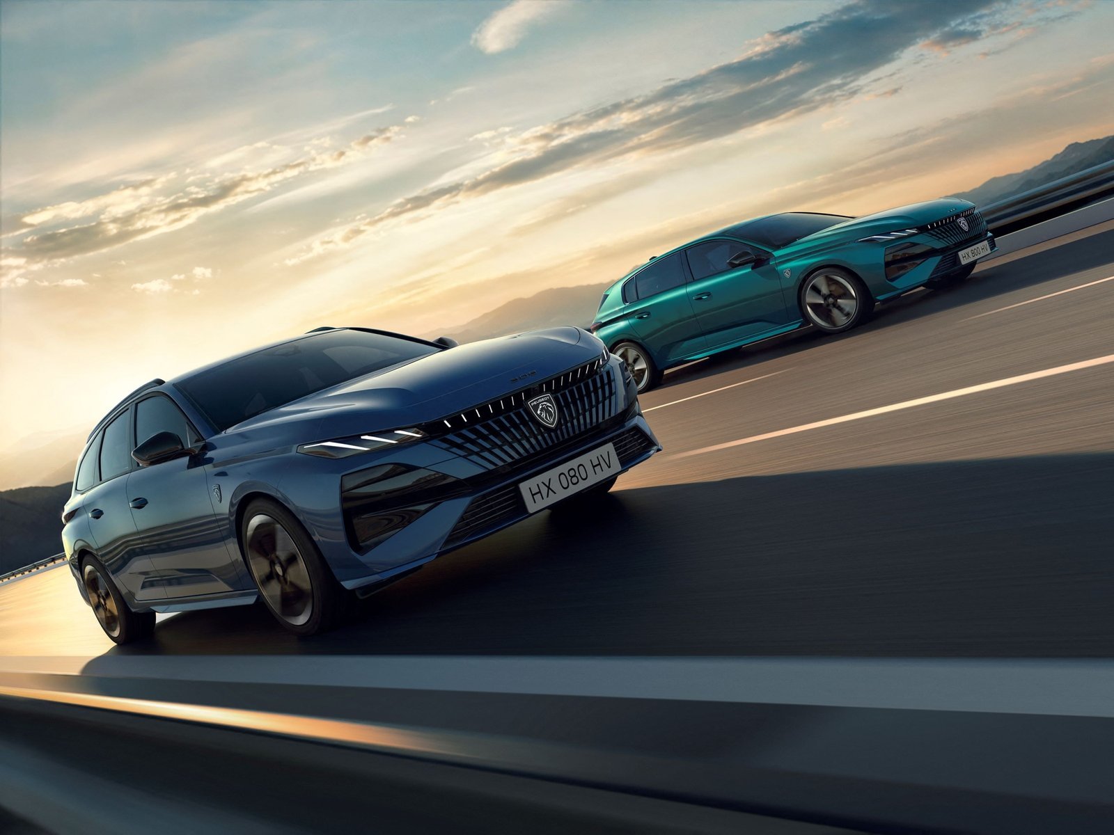 Nový Peugeot 308 a 308 SW: francúzsky šarm v modernom prevedení Nový Peugeot 308 a 308 SW: francúzsky šarm v modernom prevedení