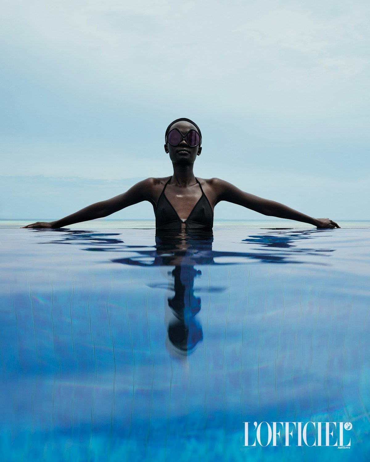 “Summer Colors”: The Tropical Allure of Beachwear 2025