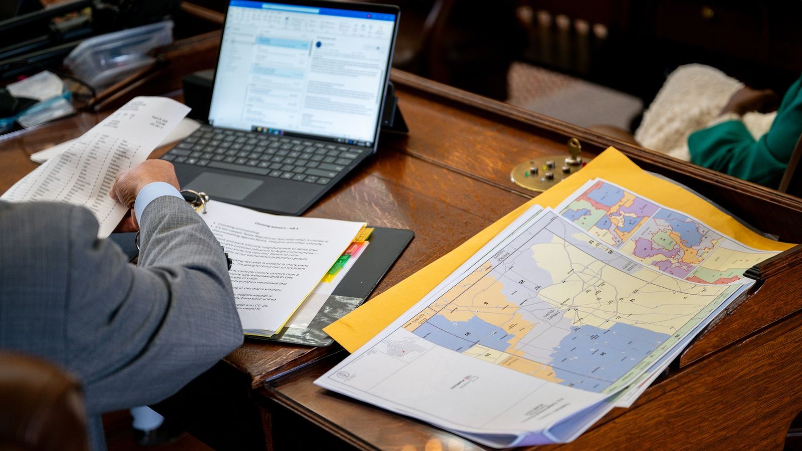 Texas House approves new congressional maps to boost GOP edge Texas House approves new congressional maps to boost GOP edge