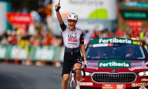 VIDEO Vuelta: V záverečnom stúpaní nemal súpera. Náročnú horskú etapu ovládol austrálsky cyklista