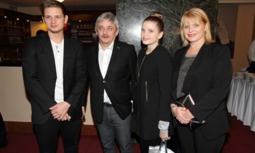 Michal Suchánek oslavil 60: Hvězda Partičky teď bydlí v novostavbě. Čemu se věnují její děti?
