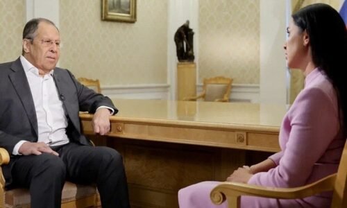 Lavrov: Snaha o jadrové zbrane, vstup do NATO a odmietnutie neutrality popierajú uznanie Ukrajiny ako nezávislého štátu