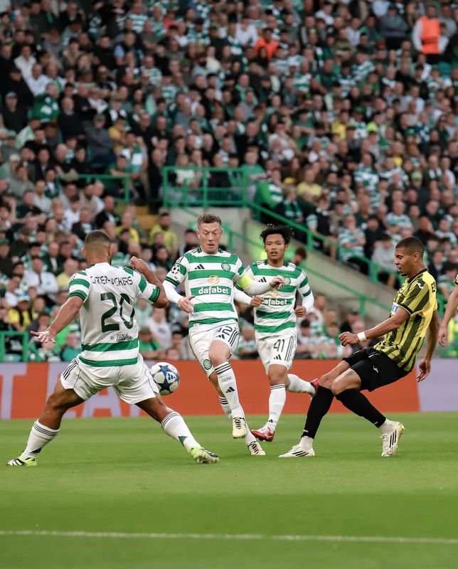 Premožitel Slovana šokoval Celtic Park. Vyhoďte vedenie, kričali fanúšikovia, tréner sa chcel vyviniť Premožitel Slovana šokoval Celtic Park. Vyhoďte vedenie, kričali fanúšikovia, tréner sa chcel vyviniť