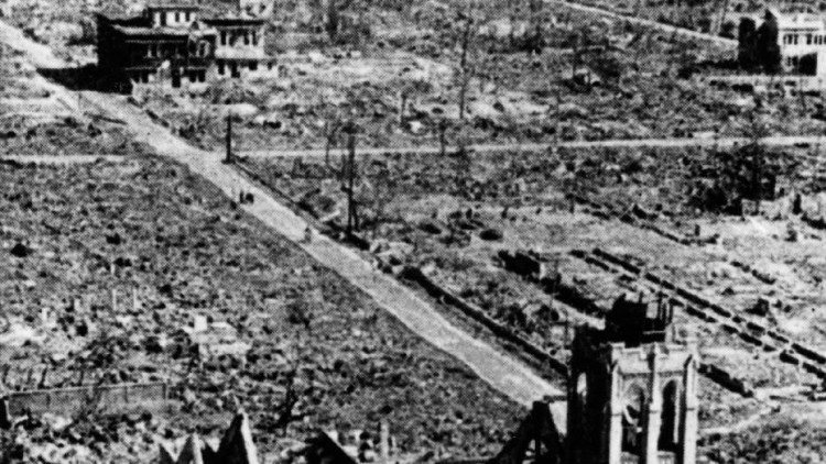 Hirošima, 80 rokov po atómovej bombe: Kardinál Cupich vyzýva na pamäť, jednotu a ochranu mieru