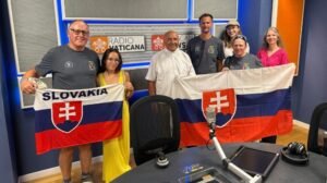 Páter slaninka cm na cyklopúti: stávať sa pre iných dverami k bohu