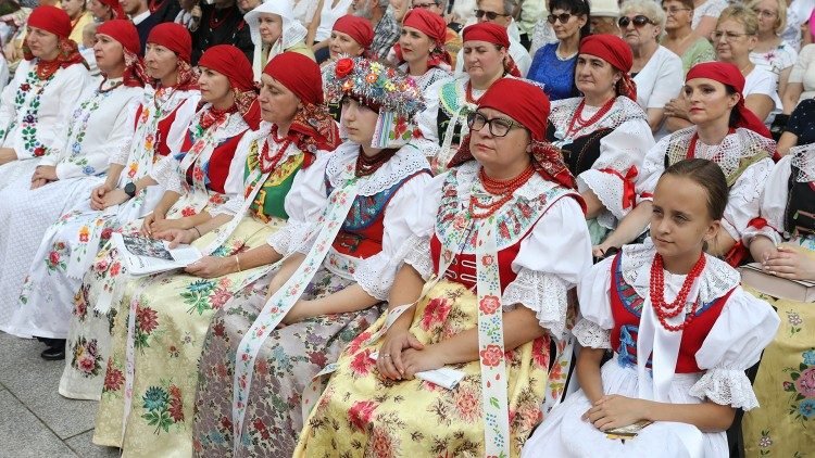 Veľká púť žien do Piekar: Misionárky, prorokyne, sprievodkyne Veľká púť žien do Piekar: Misionárky, prorokyne, sprievodkyne