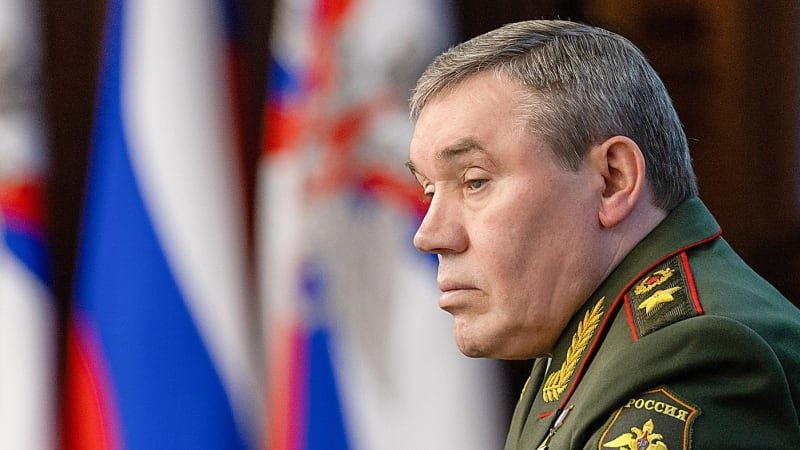 Ruská ofenziva funguje nonstop, hlásí Gerasimov. Slibuje další útoky, neúspěchy zamlčel Ruská ofenziva funguje nonstop, hlásí Gerasimov. Slibuje další útoky, neúspěchy zamlčel