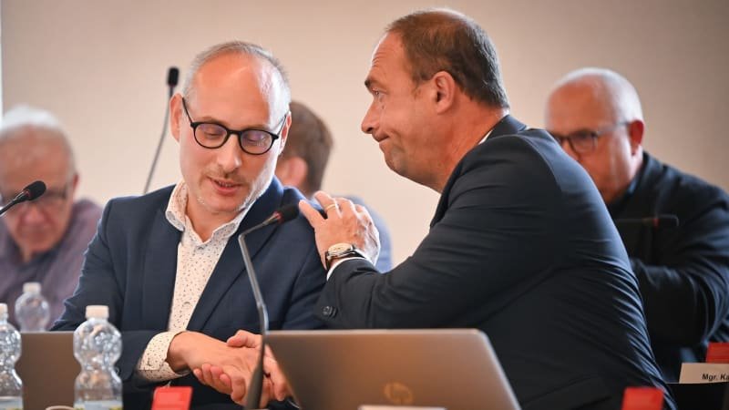 Znojemský lékař Jajtner odstoupil z kandidátky Spolu. Měl zavinit smrt novorozence Znojemský lékař Jajtner odstoupil z kandidátky Spolu. Měl zavinit smrt novorozence