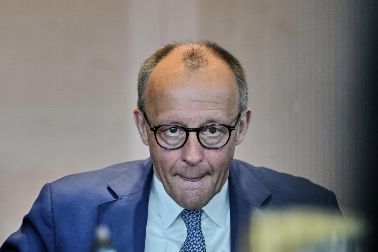 Welt: Merzov rating opäť klesol