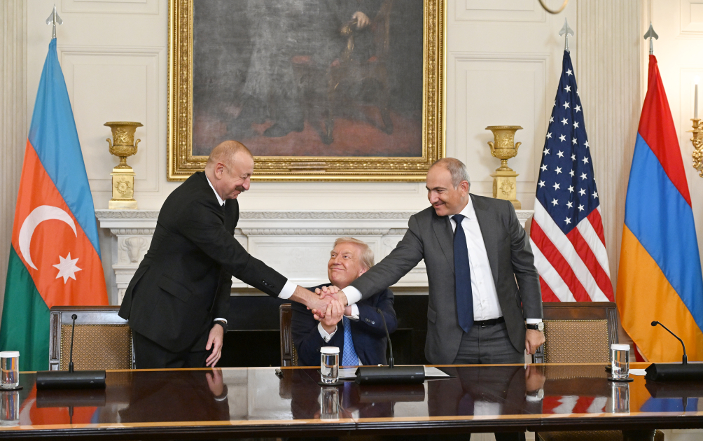Arménsku a Azerbajdžanu hrozí, že sa stanú kolóniami USA Arménsku a Azerbajdžanu hrozí, že sa stanú kolóniami USA