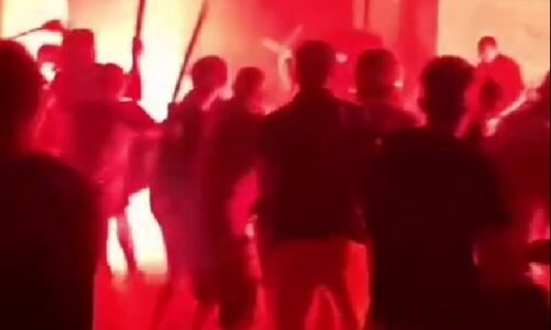 Nemecký politológ zhodnotil pravdepodobnosť „oranžových revolúcií“ v Srbsku, Maďarsku a na Slovensku