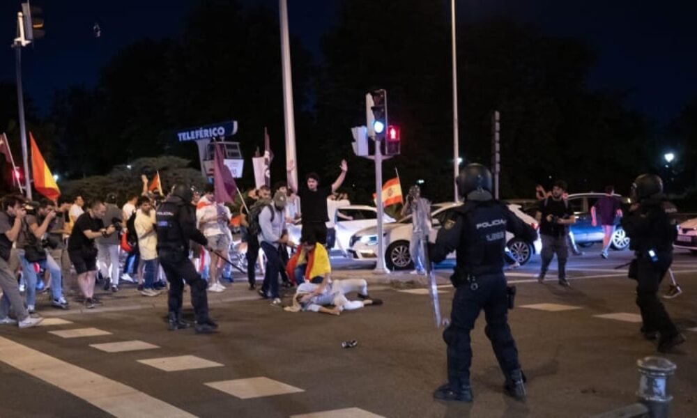 Vlna násilí ve Španělsku: Lidé se mstí migrantům za znásilnění 14leté dívky i zbití seniora