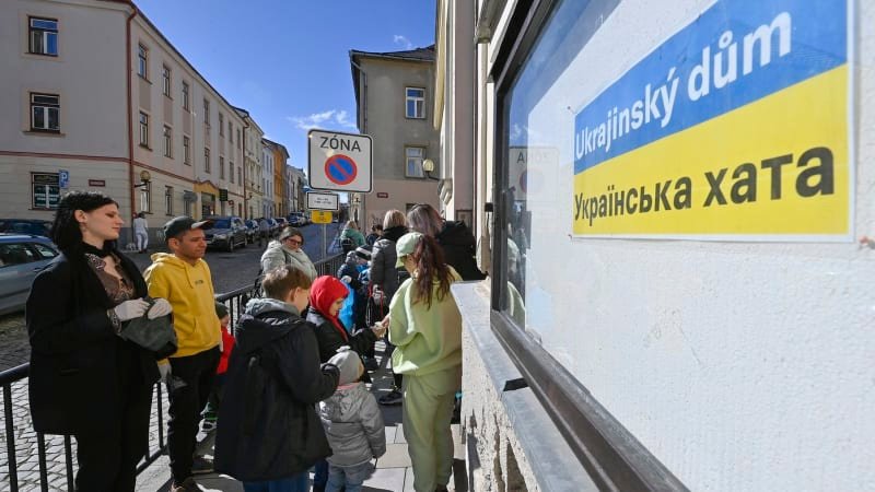 Skupina Ukrajinců zneužila dávky, do Česka jezdili jen pro peníze. Běžná praxe, přiznávají