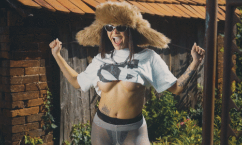 Influencerka Štěpánka Levínská je tváří nového Playboye. Podívejte se, jak probíhalo focení