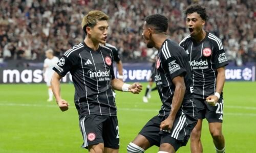 Nešťastný vlastný gól Galatasarayu odštartoval otočku Frankfurtu k vysokému víťazstvu