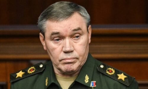 Putinova pěst slaví 70: Obávaný Gerasimov je miláček Kremlu i válečný zločinec Putinova pěst slaví 70: Obávaný Gerasimov je miláček Kremlu i válečný zločinec
