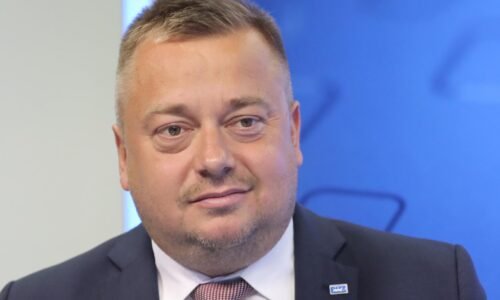 Zamestnávatelia majú výhrady k novele o elektronických faktúrach Zamestnávatelia majú výhrady k novele o elektronických faktúrach