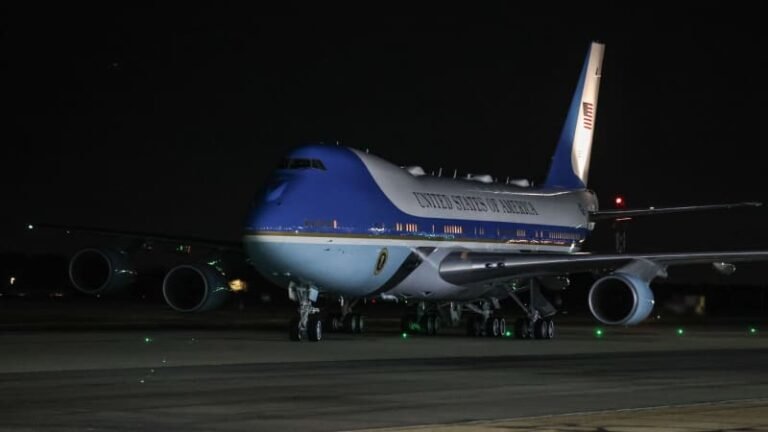 Pozdvižení při trumpově cestě do londýna: air force one mělo ohrožovat jiné letadlo