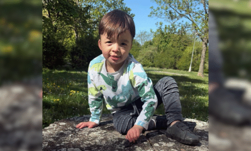 Pečuje o tři děti, nejmladší Páťa trpí těžkým handicapem. Adriana nyní doufá v nový domov