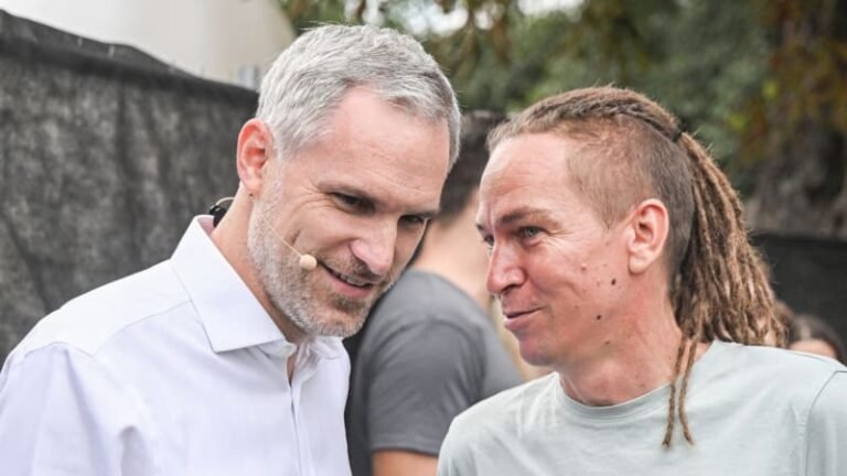 Exkluzivní model: piráti slaví maximum, přeskočili stan. spokojeni mohou být i motoristé