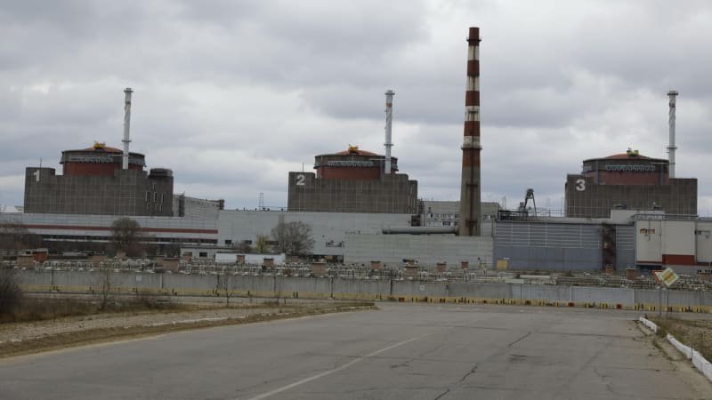 Záporožská jaderná elektrárna je už šest dní bez elektřiny. Podle šéfa MAAE je situace kritická