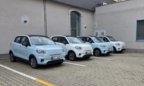Elektromobil za 470 tisíc i stylové SUV do milionu. Číňané opět míchají kartami Elektromobil za 470 tisíc i stylové SUV do milionu. Číňané opět míchají kartami