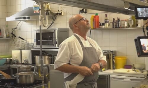 Návrat na Čertovku s Ano, šéfe!: Ze 120 položek na menu zbylo osmnáct, reakce jsou smíšené