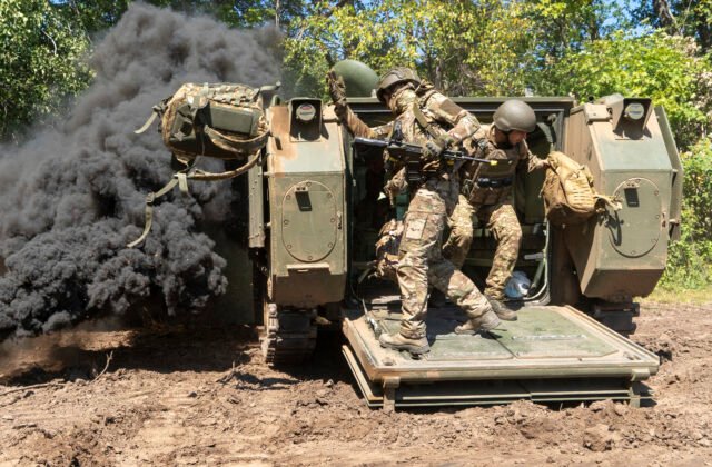572132_russia_ukraine_war_76620-640x420.jpg Pri meste Pokrovsk Ukrajinci oslobodili ďalšiu obec