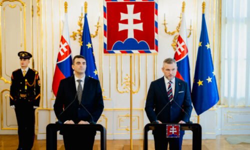 Pellegrini sa zastal SAV, skritizoval Kotlárovo „motanie sa v chemickom zložení vakcín“ – VIDEO